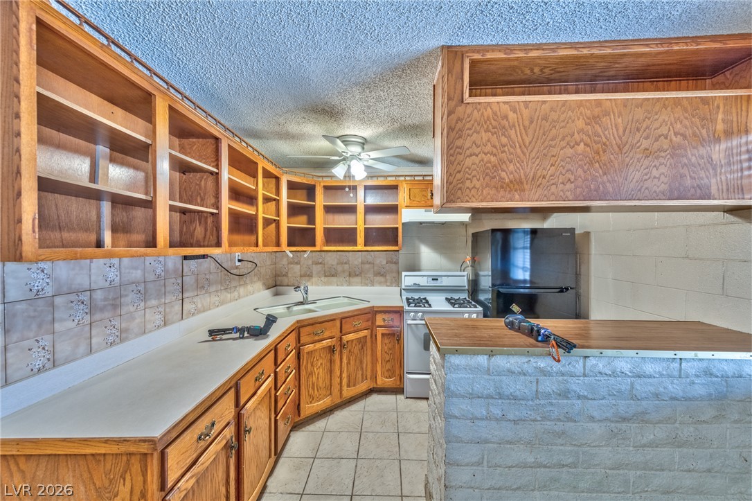 1816 Merze Avenue Property Photo 6