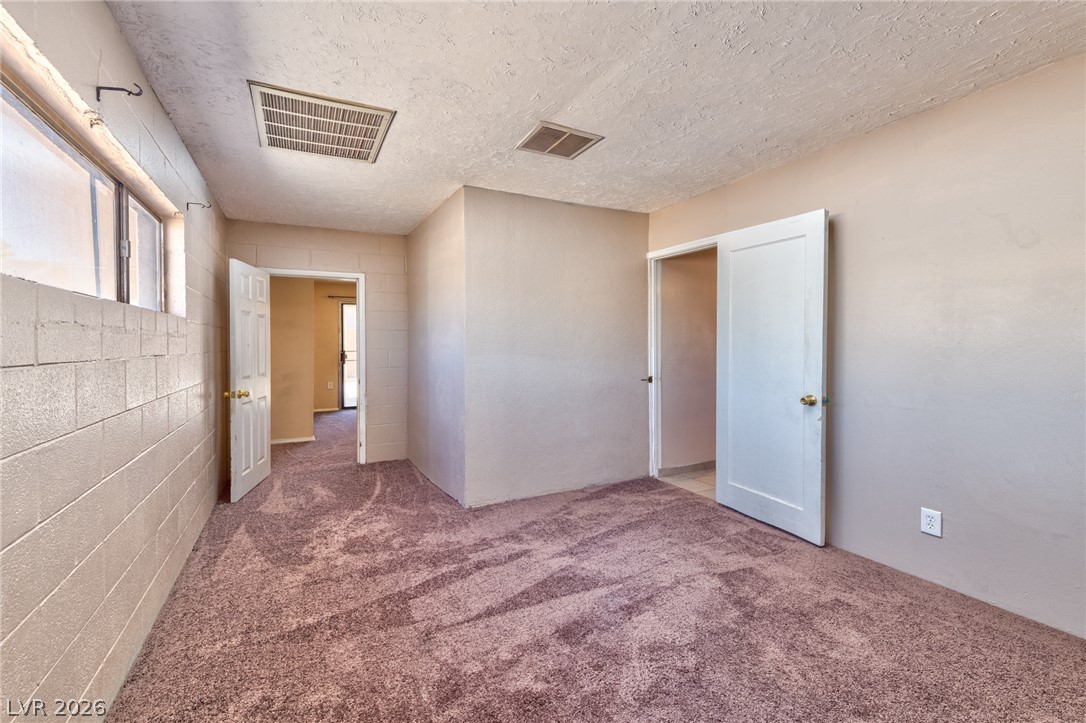 1816 Merze Avenue Property Photo 8