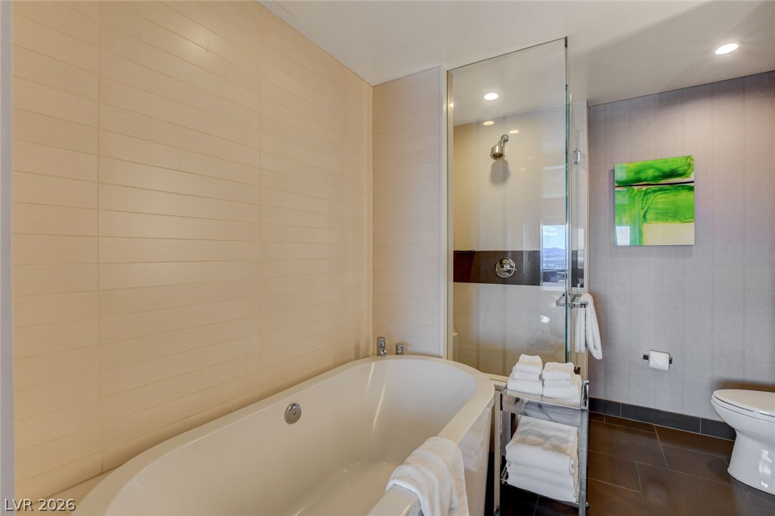 2600 West Harmon Avenue 33015 Property Photo 24