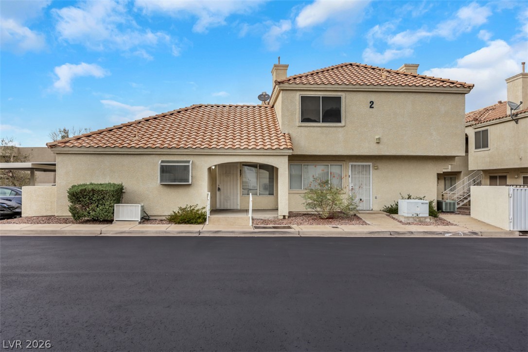 657 Anne Lane 657 Property Photo 1