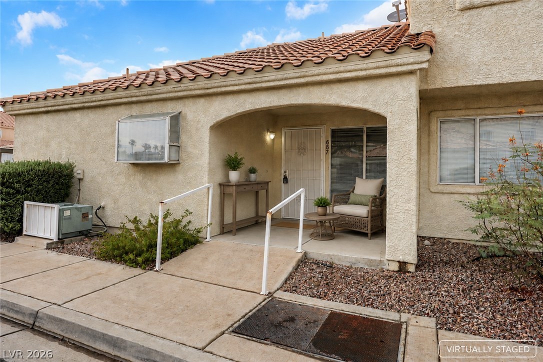 657 Anne Lane 657 Property Photo 2