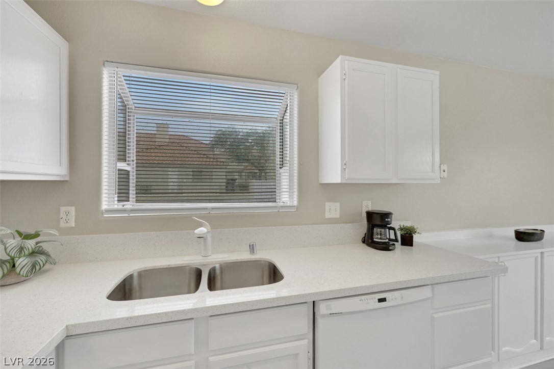 657 Anne Lane 657 Property Photo 13