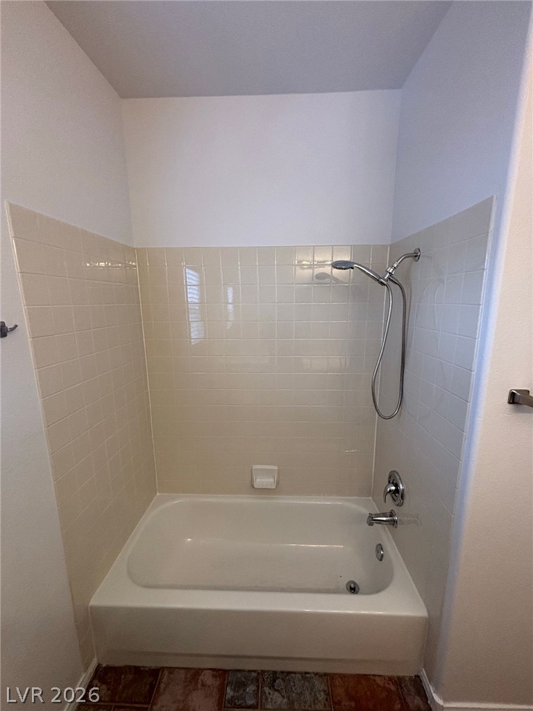 8585 Ebony Hills Way Property Photo 25
