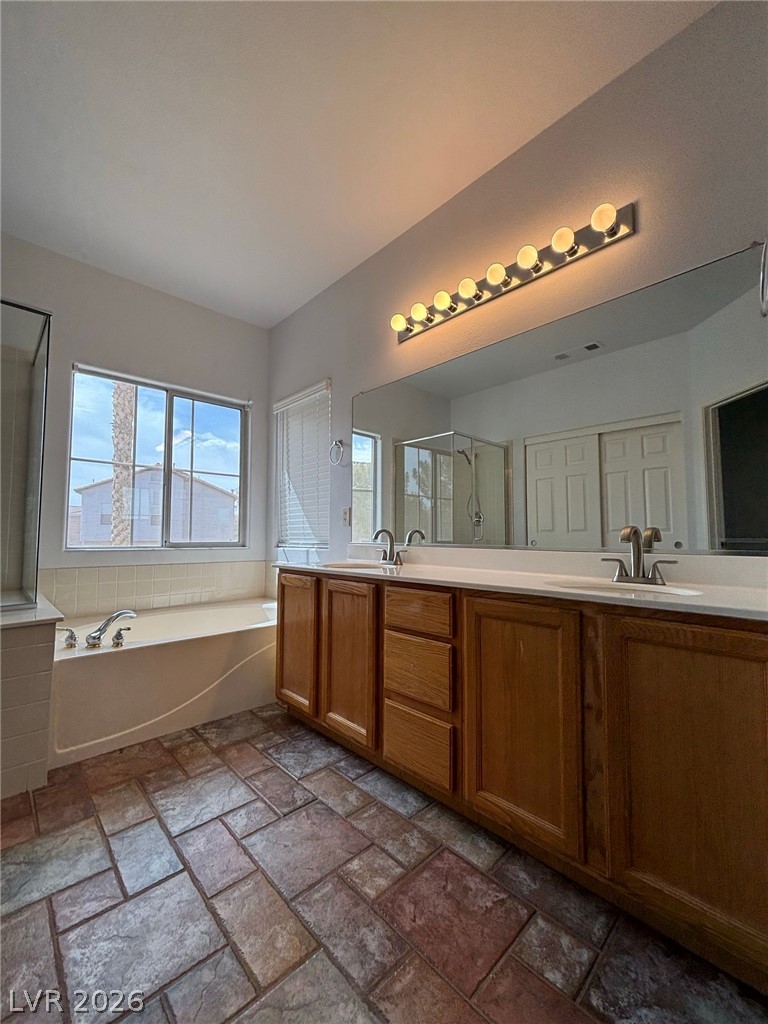 8585 Ebony Hills Way Property Photo 34
