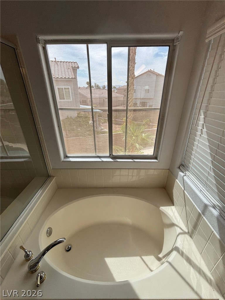 8585 Ebony Hills Way Property Photo 35