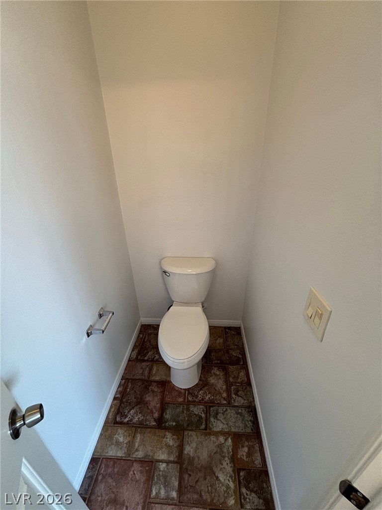 8585 Ebony Hills Way Property Photo 37