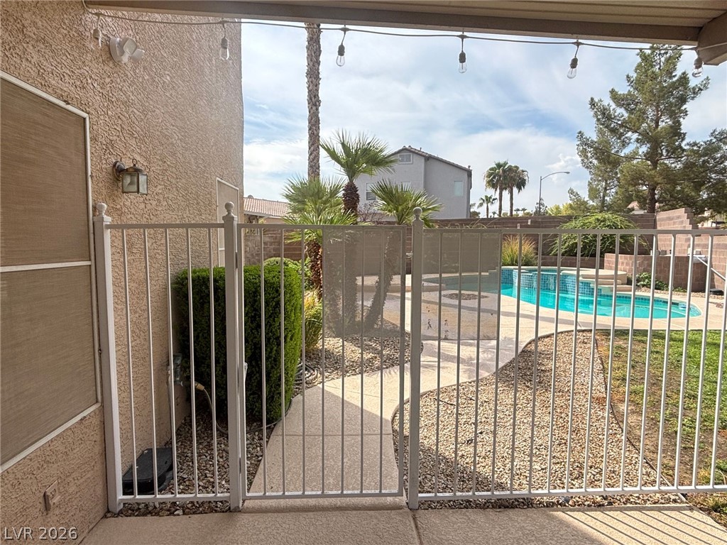 8585 Ebony Hills Way Property Photo 47