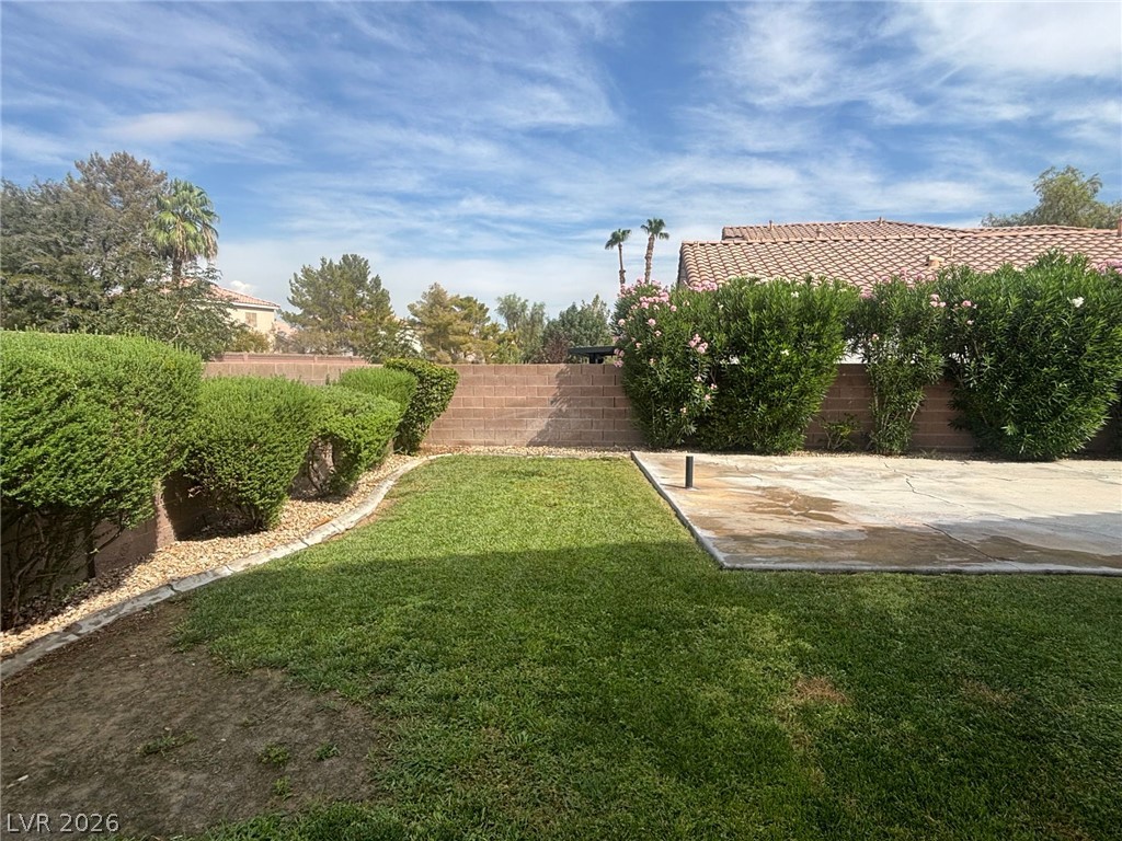 8585 Ebony Hills Way Property Photo 50