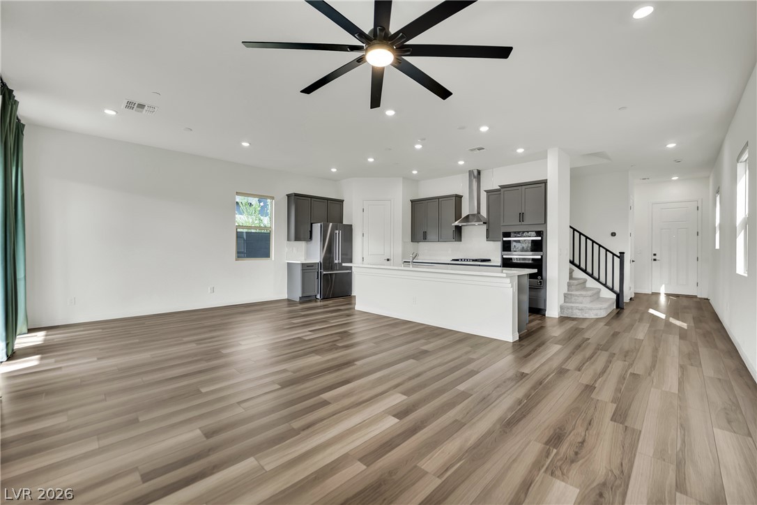 1532 Pacific Baza Street Property Photo 6