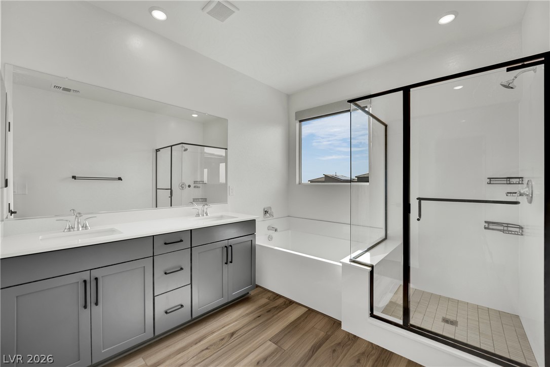 1532 Pacific Baza Street Property Photo 17