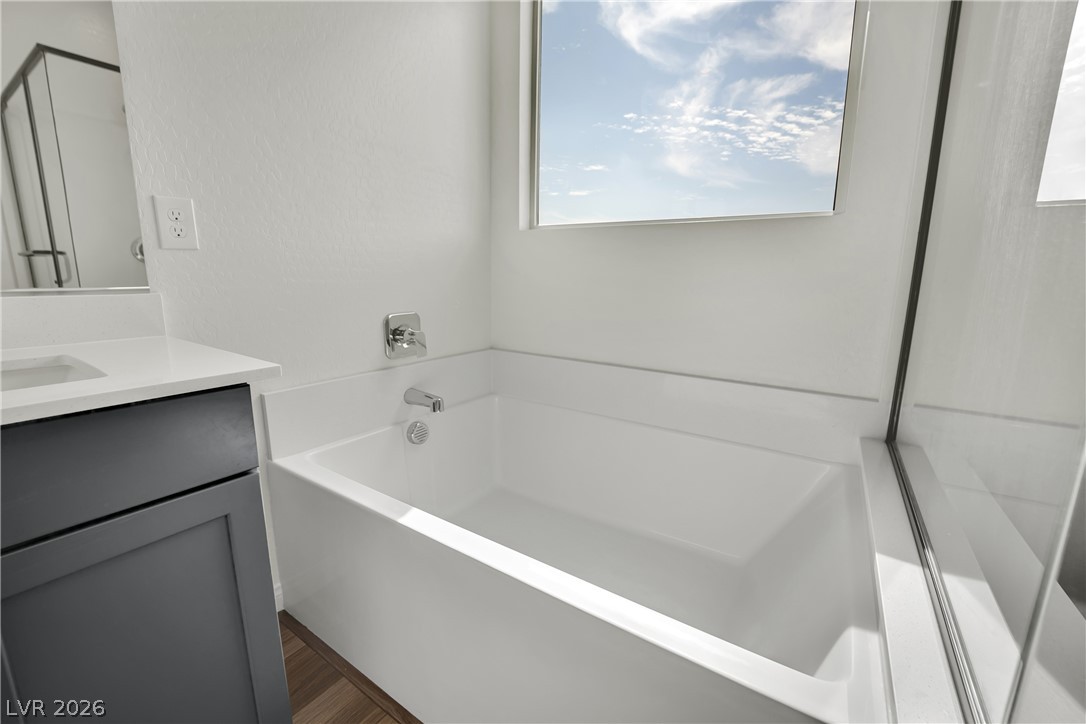 1532 Pacific Baza Street Property Photo 18