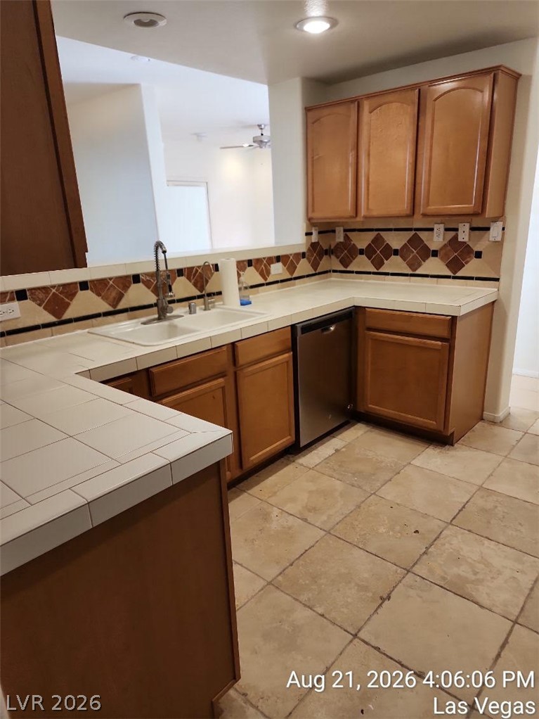 664 Peachy Canyon Circle 104 Property Photo 6