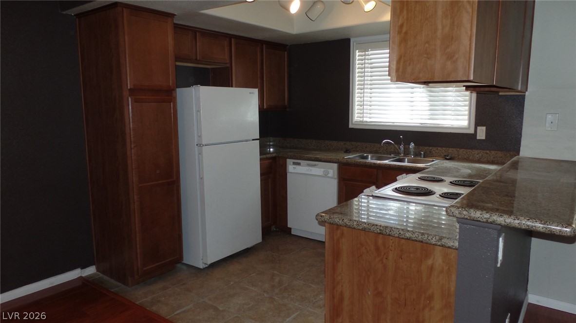 7200 Pirates Cove 1082 Property Photo 9