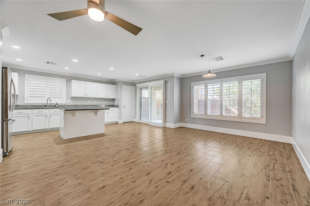10226 Headrick Drive Property Photo 8
