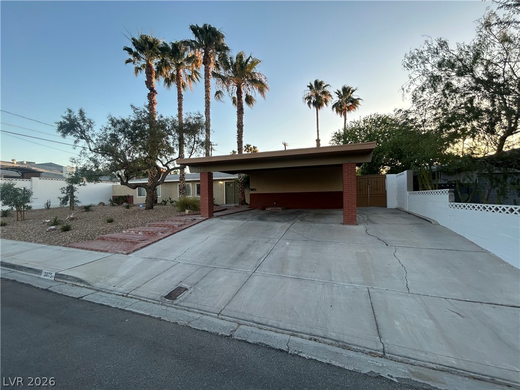 3875 Hoopa Lane Property Photo 4