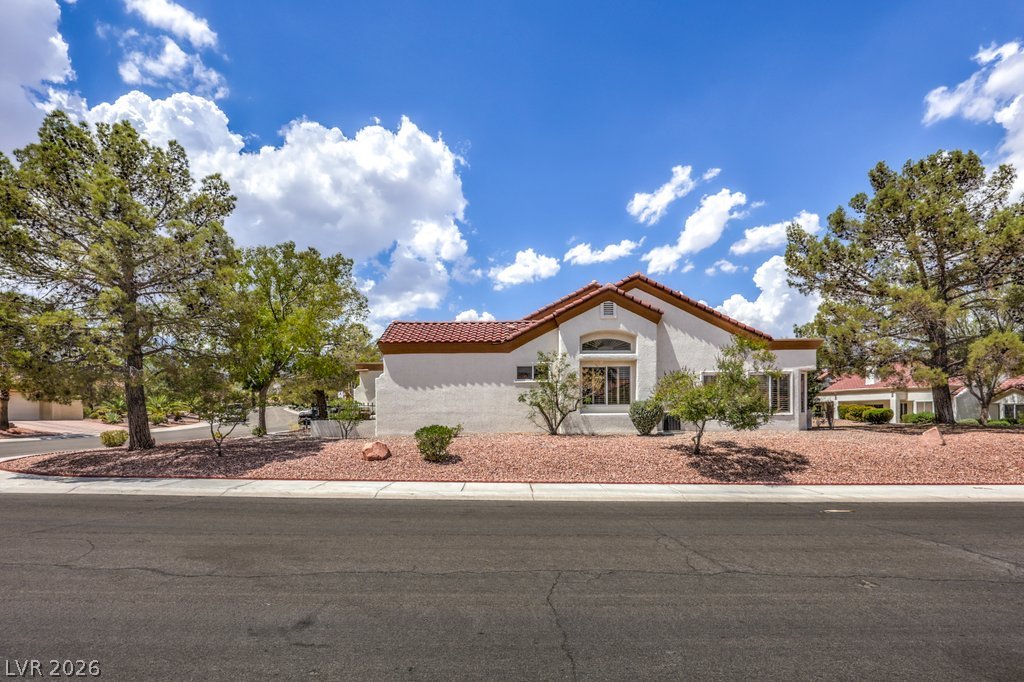 9200 Quail Ridge Drive Property Photo 4