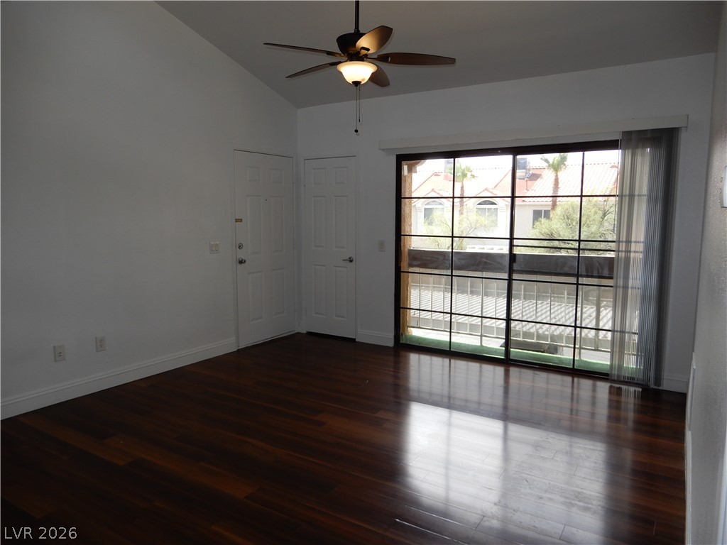 5122 South Jones Boulevard 201 Property Photo 3