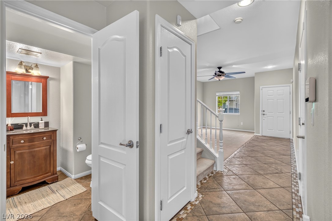 120 Sharp Edge Avenue Property Photo 12