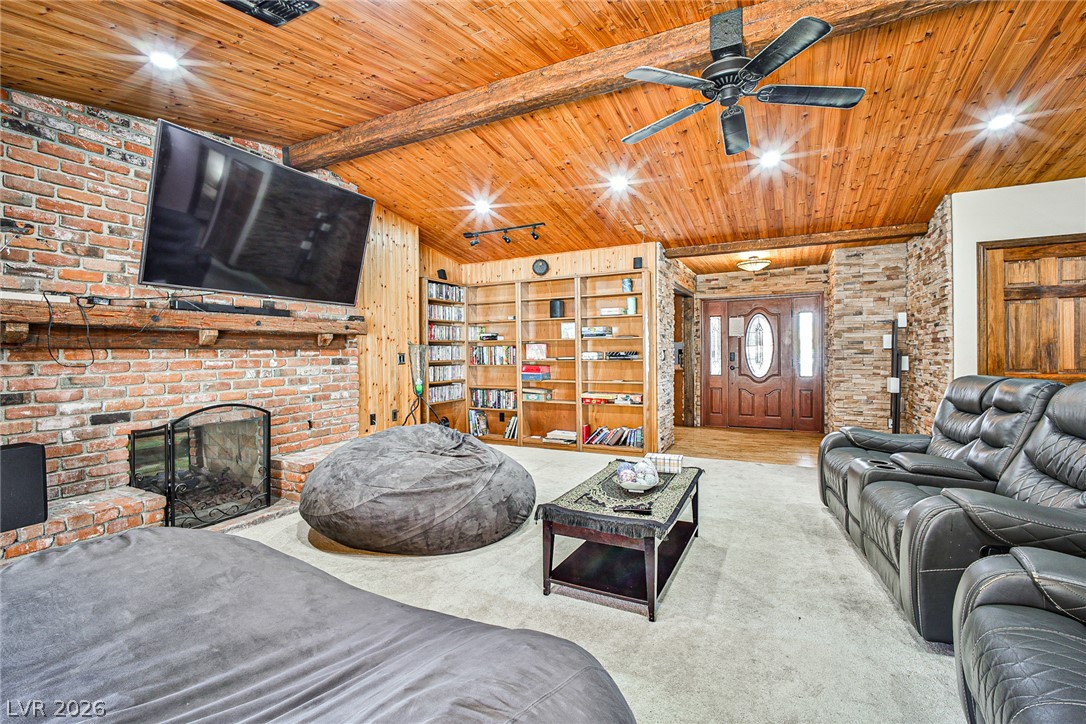 4674 Saddle Place Property Photo 1