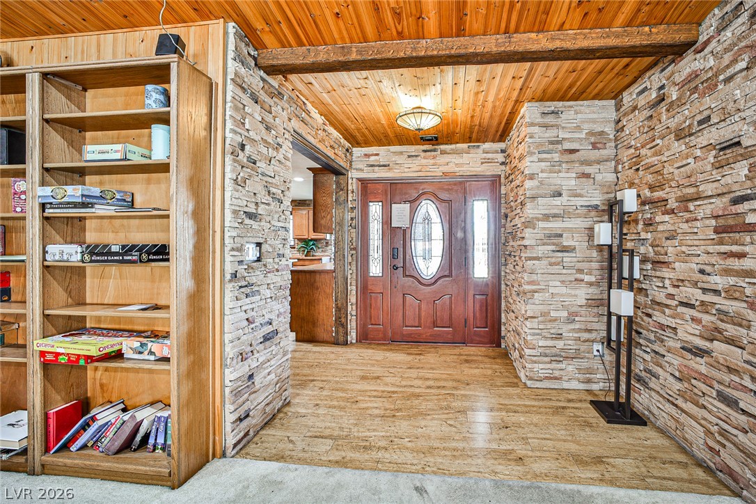 4674 Saddle Place Property Photo 2