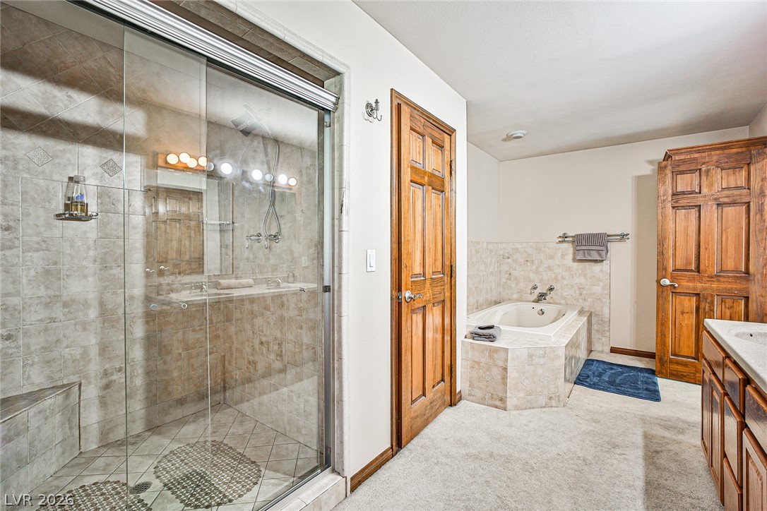 4674 Saddle Place Property Photo 11