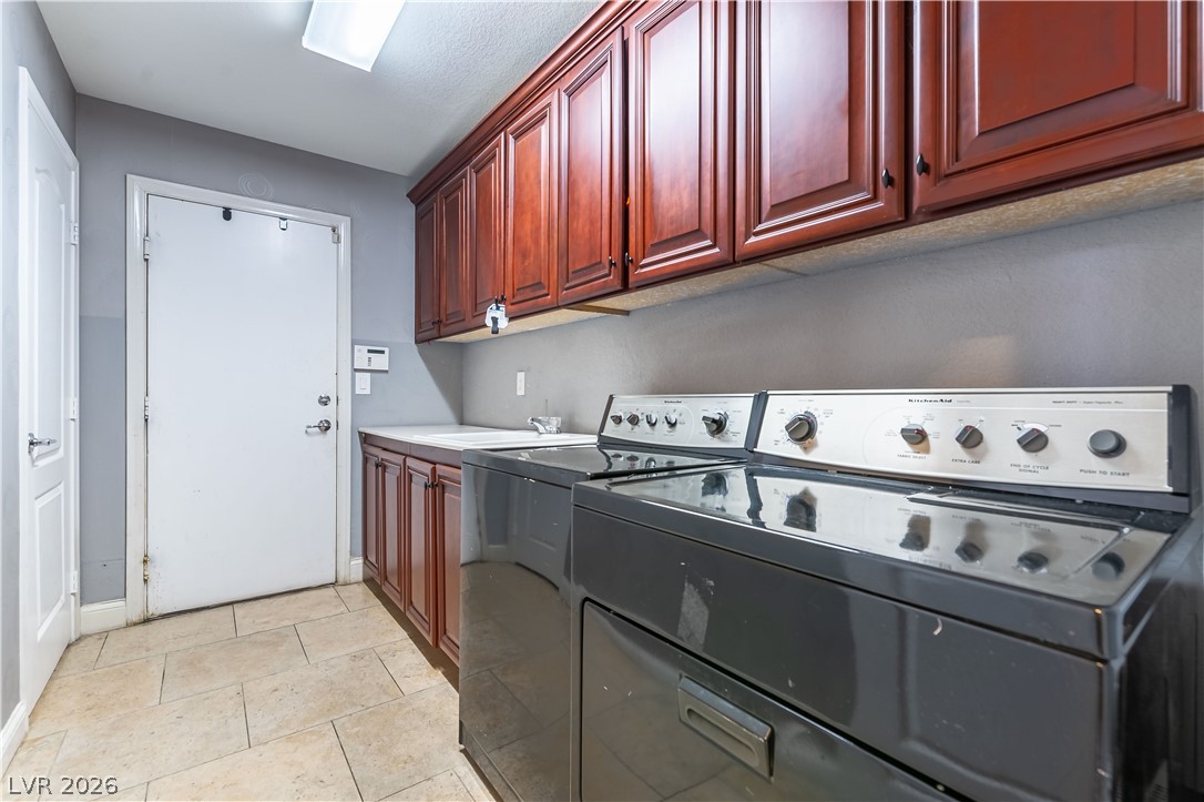 11167 Ash Mountain Street Property Photo 32