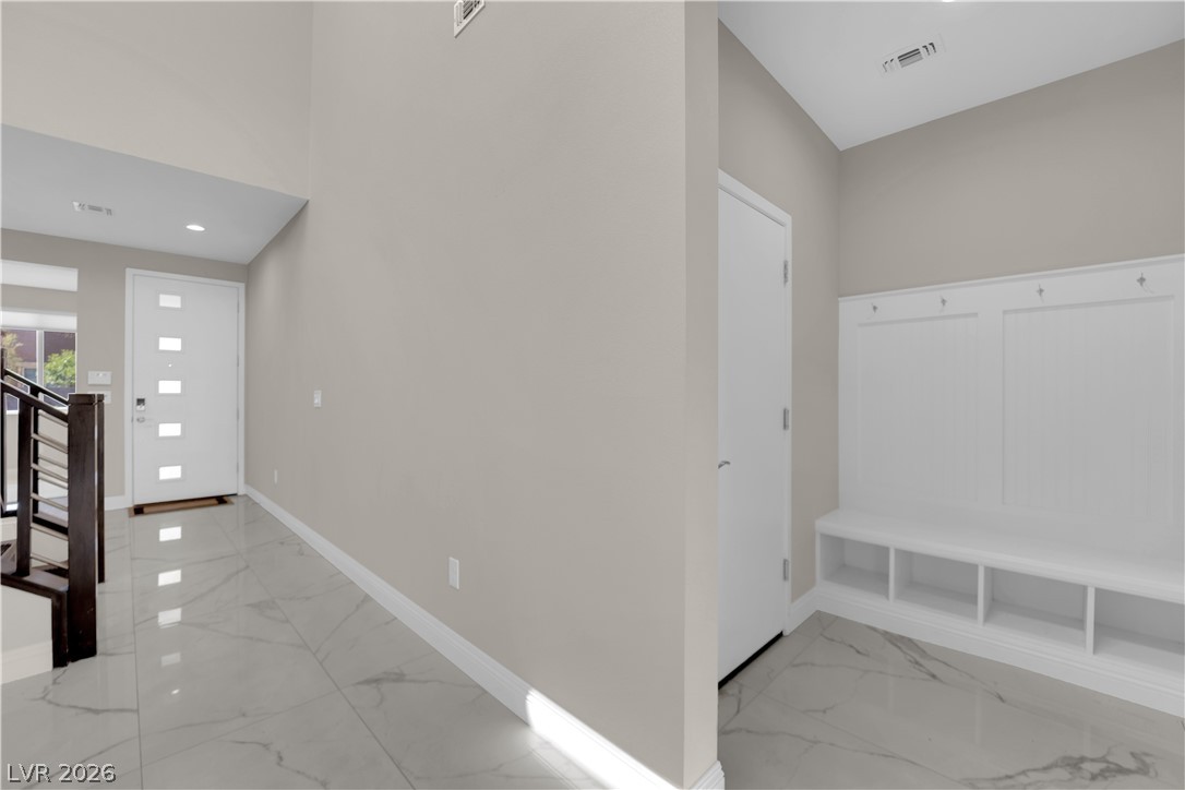 10254 Kesington Drive Property Photo 13