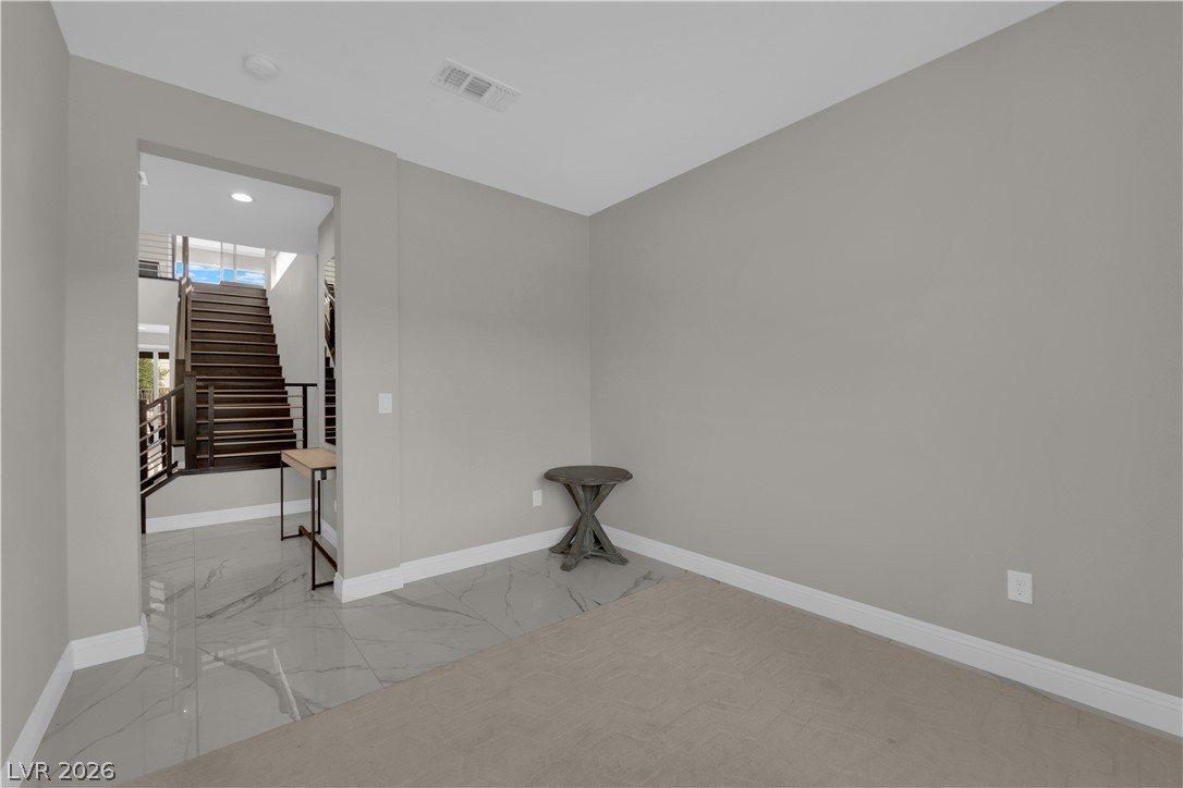 10254 Kesington Drive Property Photo 16