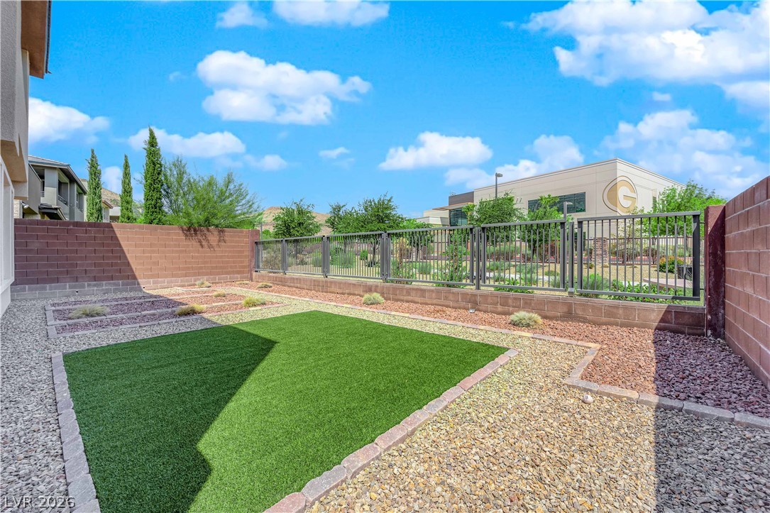 10254 Kesington Drive Property Photo 43