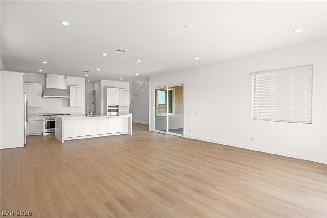 10012 Decano Ridge Street Property Photo 3