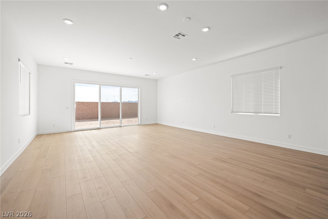 10012 Decano Ridge Street Property Photo 15