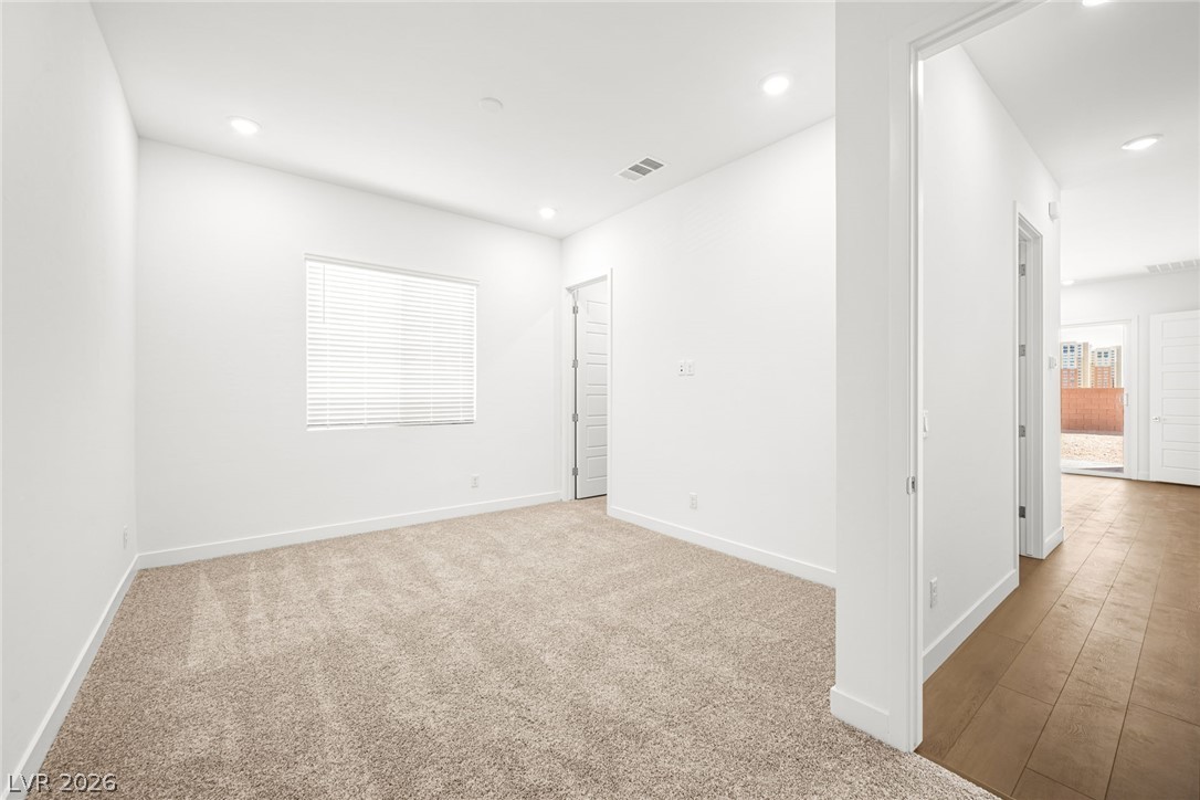 10012 Decano Ridge Street Property Photo 16