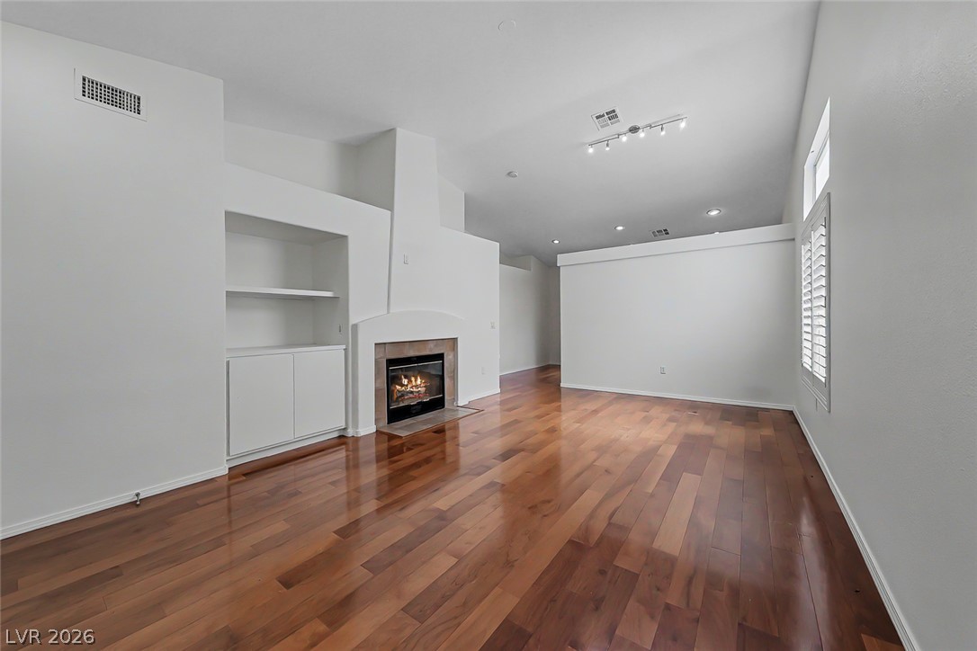 1833 Stablegate Avenue 1 Property Photo 6