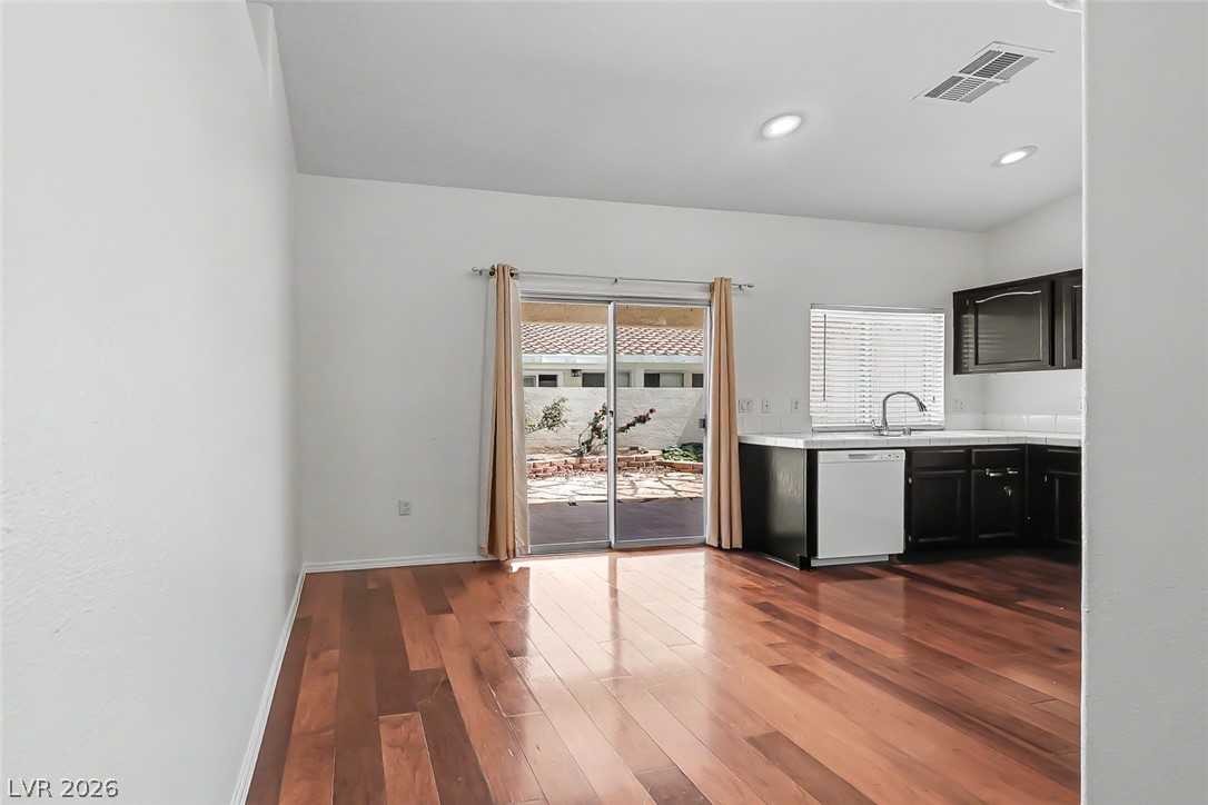 1833 Stablegate Avenue 1 Property Photo 8