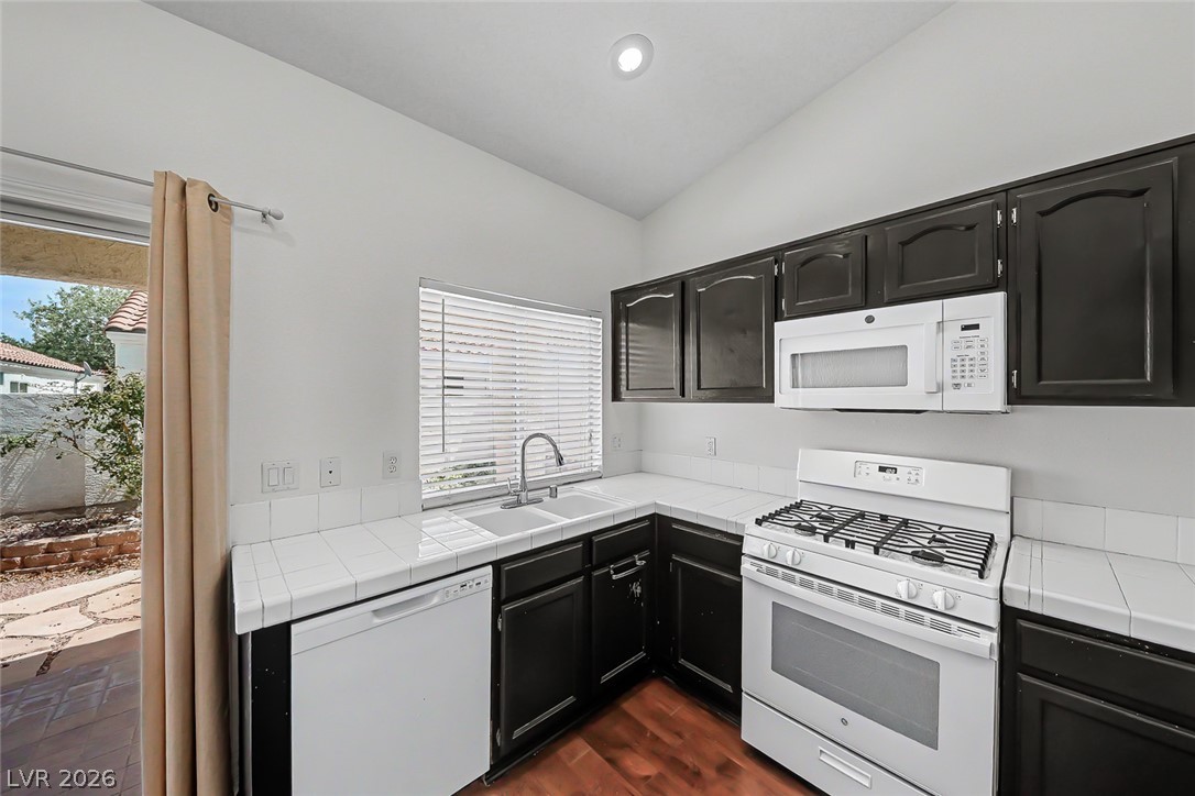 1833 Stablegate Avenue 1 Property Photo 11