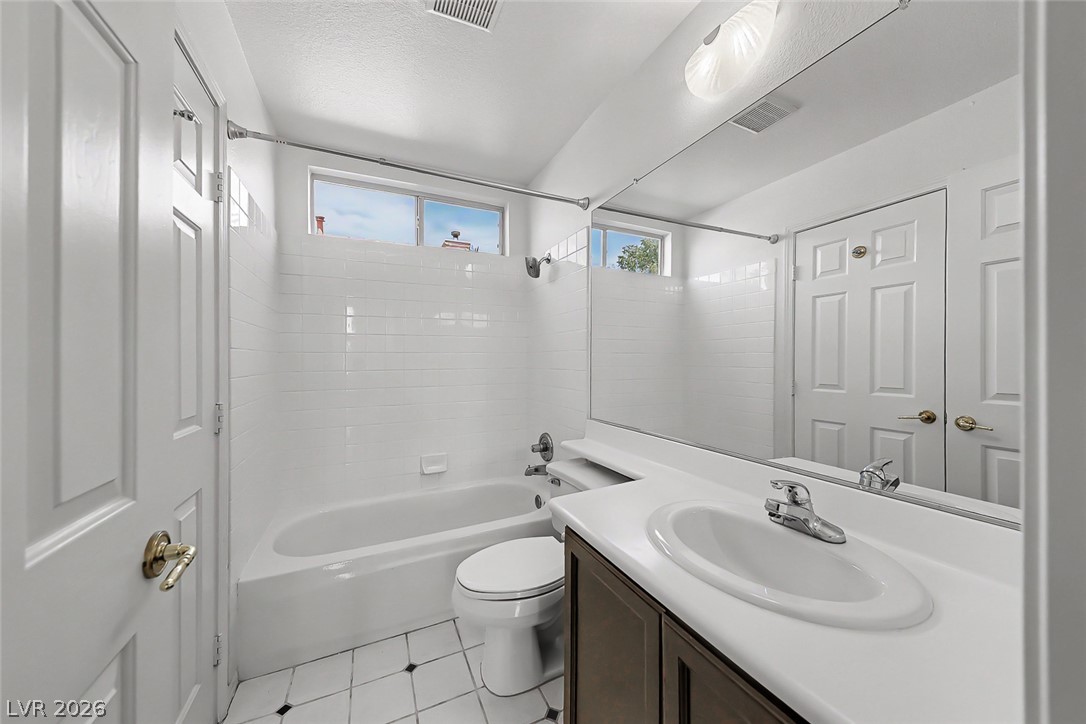 1833 Stablegate Avenue 1 Property Photo 18