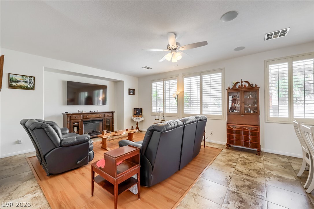 6811 Pleasantville Court Property Photo 10