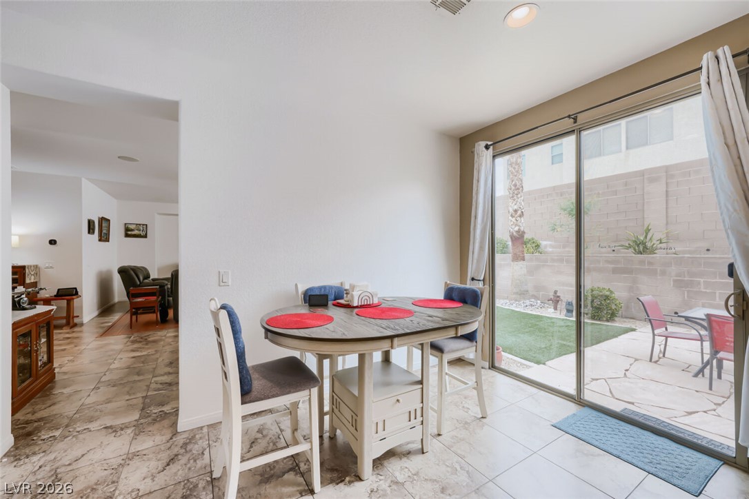 6811 Pleasantville Court Property Photo 18