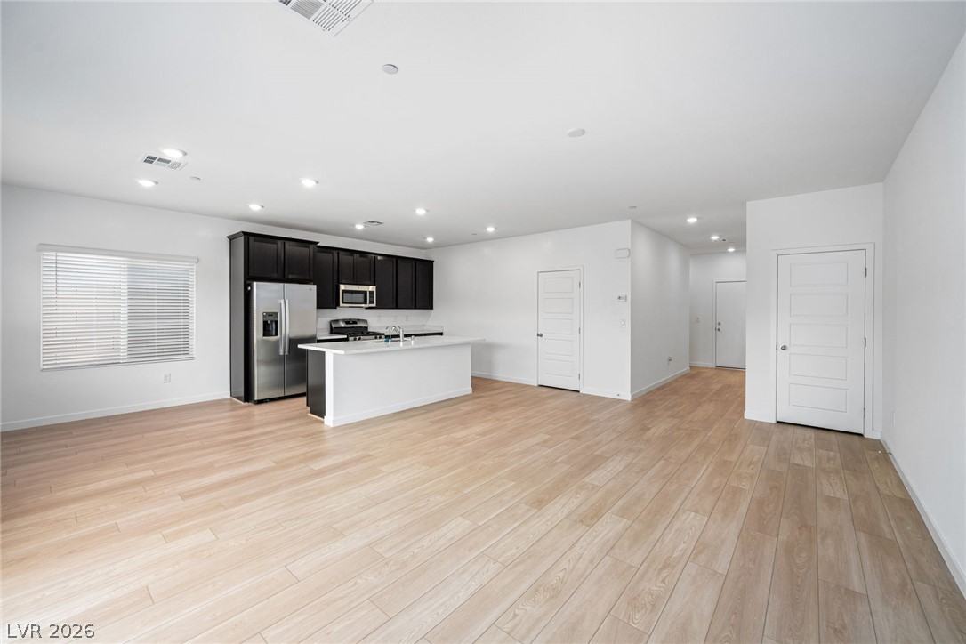 9951 Kimura Hills Avenue Property Photo 4