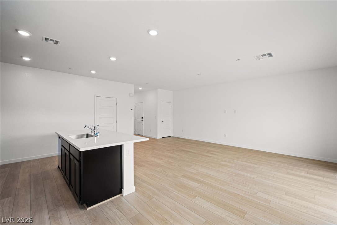 9951 Kimura Hills Avenue Property Photo 10