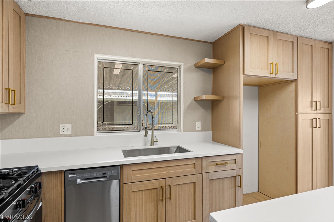 3424 Jewel Cave Drive Property Photo 12
