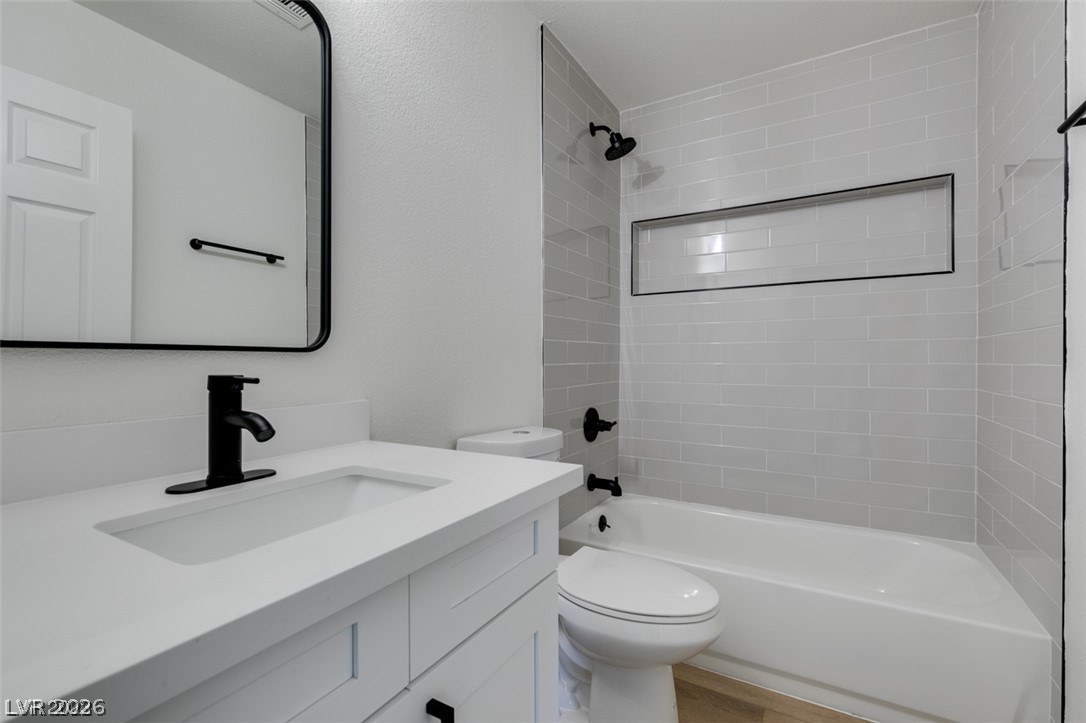 598 Jackson Drive Property Photo 6