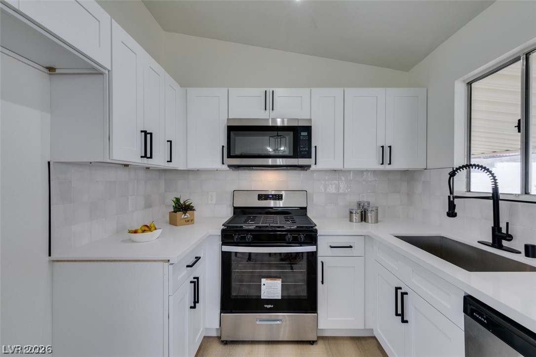 598 Jackson Drive Property Photo 14