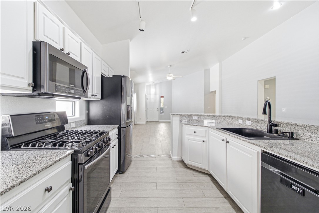 8111 Desert Cloud Avenue Property Photo 1