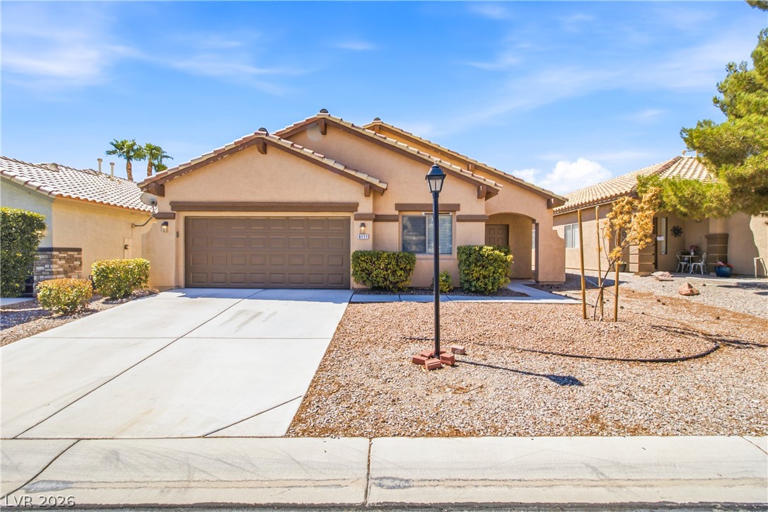 8111 Desert Cloud Avenue Property Photo 2