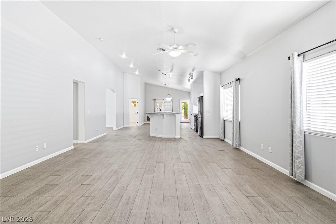 8111 Desert Cloud Avenue Property Photo 4