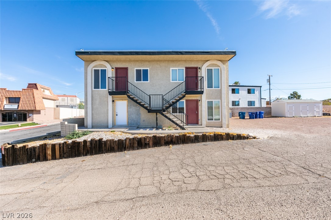 525 Fir Street 3 Property Photo 1