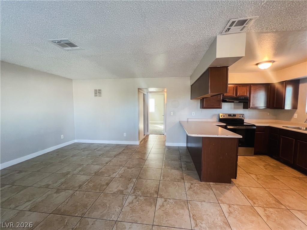 445 North 14th Street B Property Photo 10