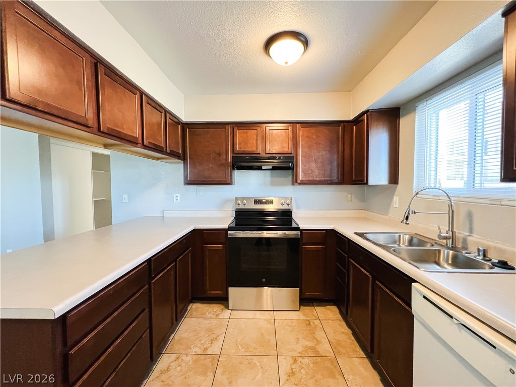 445 North 14th Street B Property Photo 19