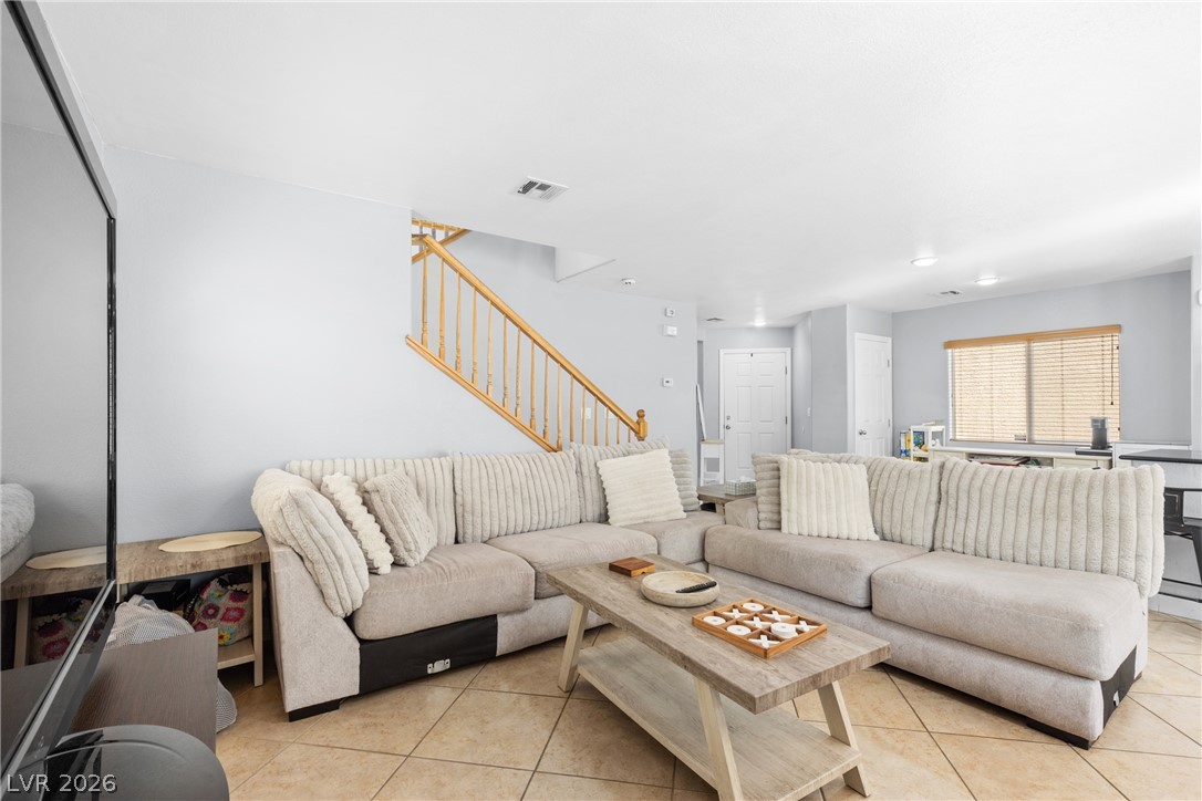 5634 African Lilly Court Property Photo 6